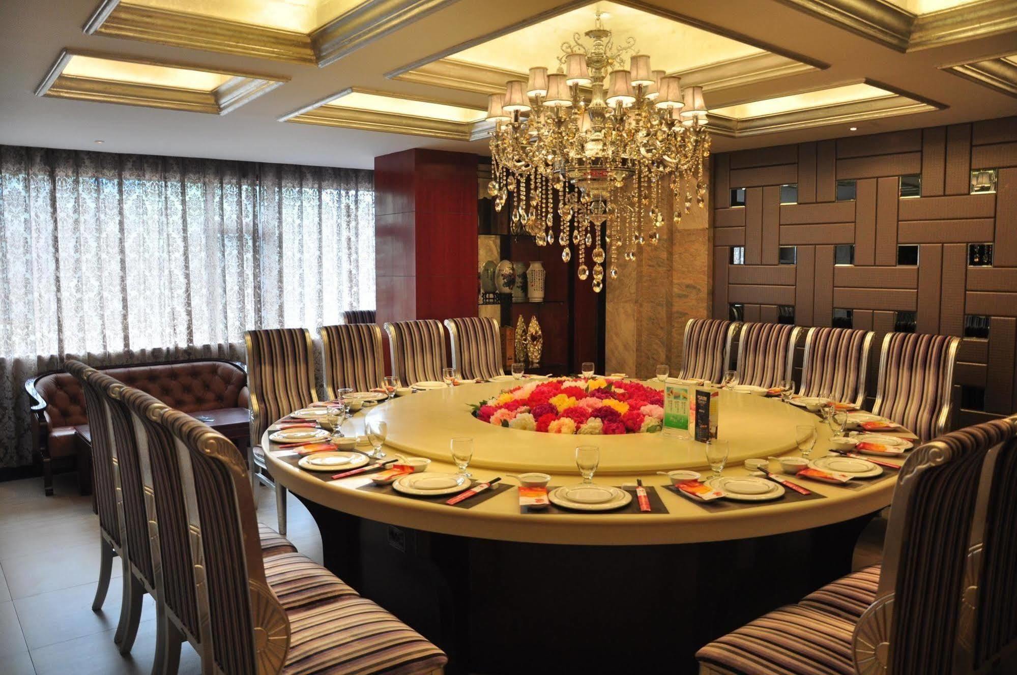 Motel 168 Hefei Changjiang Road Amber Resort Branch ภายนอก รูปภาพ