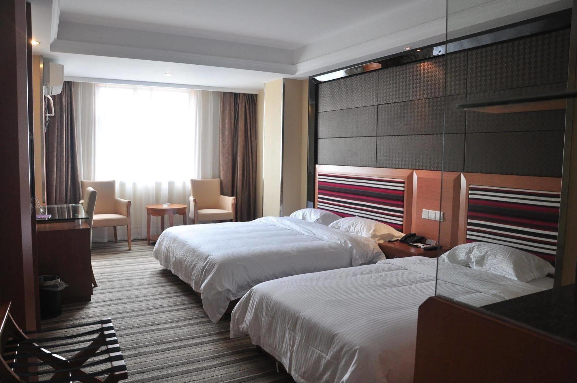 Motel 168 Hefei Changjiang Road Amber Resort Branch ภายนอก รูปภาพ