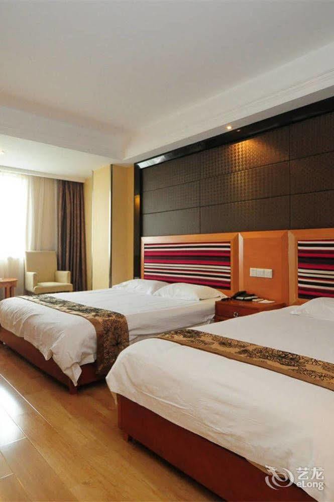 Motel 168 Hefei Changjiang Road Amber Resort Branch ภายนอก รูปภาพ